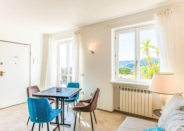 Casa Isa By Interhome Lägenhet Civezza