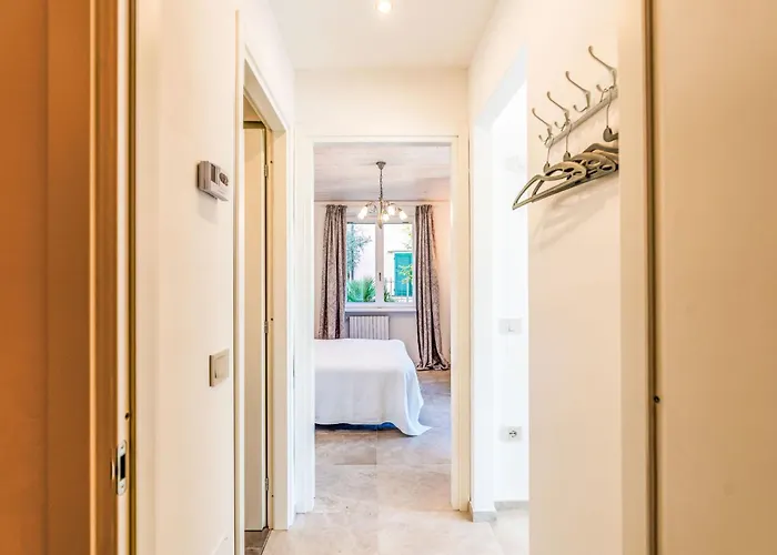 Casa Isa By Interhome Lägenhet Civezza