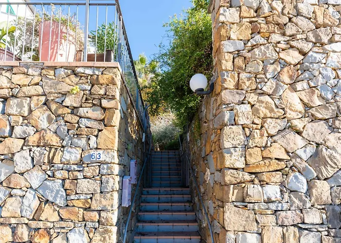 Casa Isa By Interhome Civezza